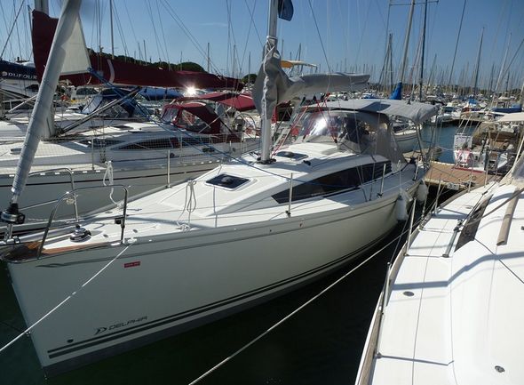 **yachting-direct** Delphia31-photo 10