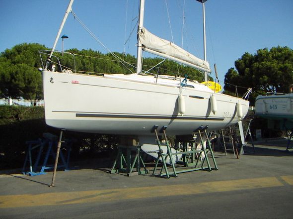 **yachting-direct** 584_first-photo 5